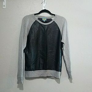 Crew neck sweater