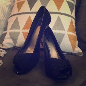 Fioni Black Peep Toe Heels