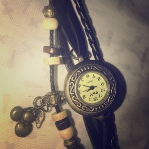 Vintage charm watch ⌚️