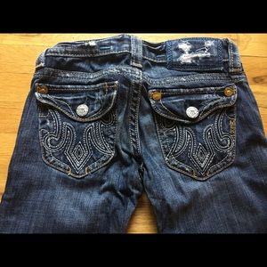 MEK distressed jeans