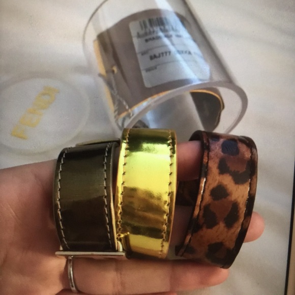 SOLD Fendi bracelet pack - Picture 2 of 2