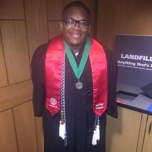 Meet your Posher, Anthony