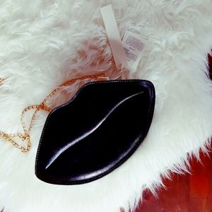 💋💋Lip Clutch💋💋 Black PU Leather Gold Chain