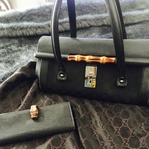 Gucci Bamboo Bullet Handbag with Matching Wallet Gucci Bamboo Bullet Handbag with Matching Wallet