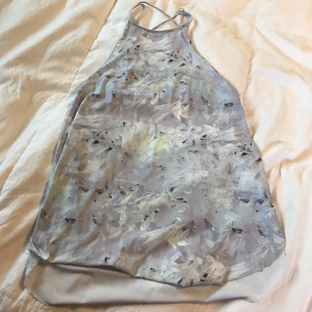Lululemon tank
