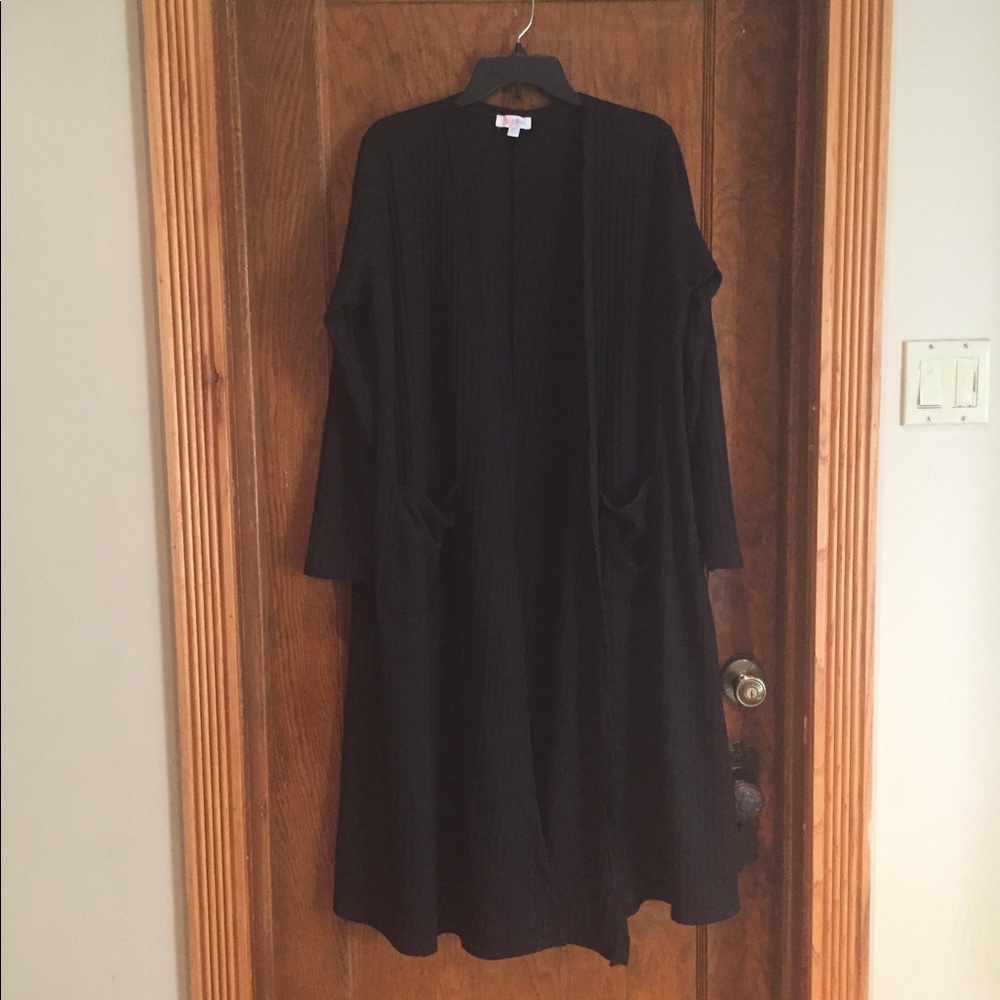 SOLID BLACK Ribbed Sarah! 🦄