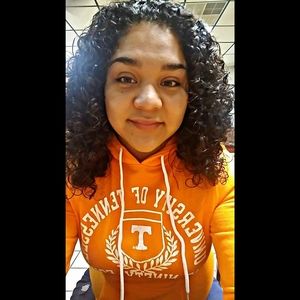 Meet your Posher, Janel