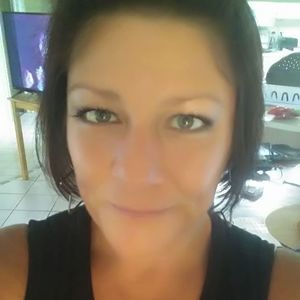 Meet your Posher, Indya