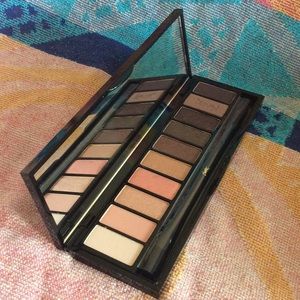 Yvette Saint Laurent Paris 10 color eye palette Yvette Saint Laurent Paris 10 color eye palette