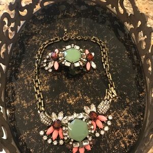 Fun necklace and bracelet set