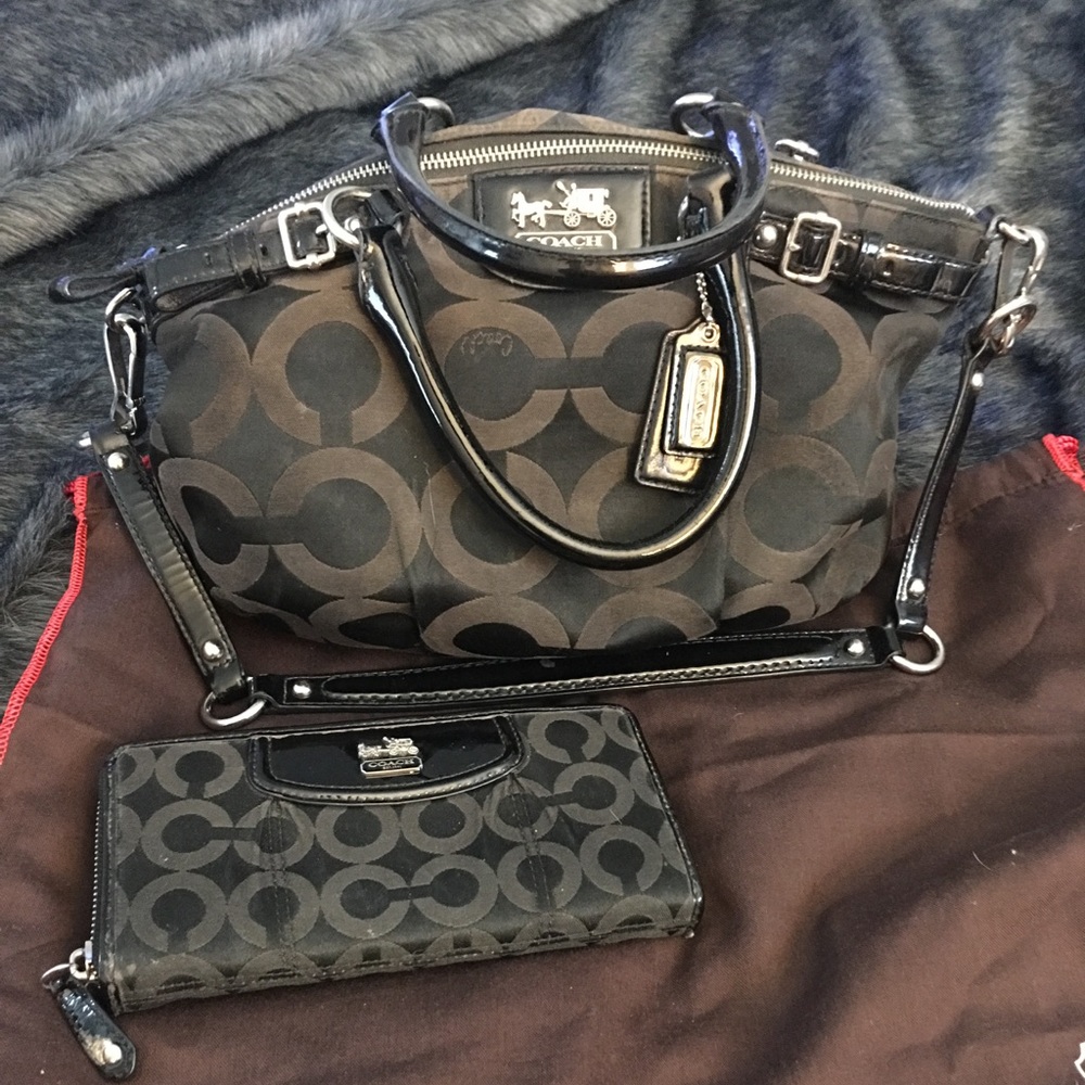***SOLD!!!!****Coach Op Art Madison Sophia with Ma