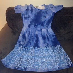 Beautiful blue and lace feature Amelia