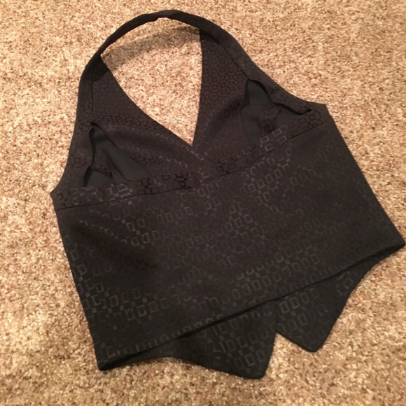 Skirt and halter top set. - Picture 5 of 5