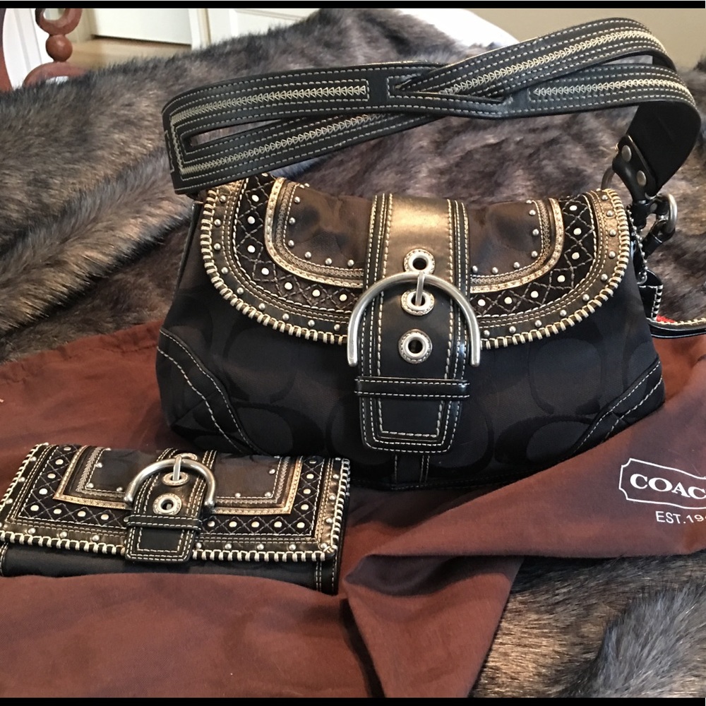 ***SOLD***Authentic Coach Soho Black Signature Sti