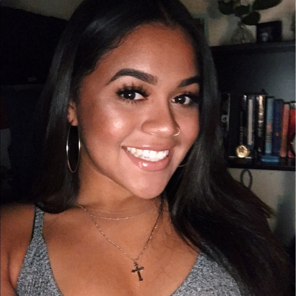 Meet your Posher, Seylah