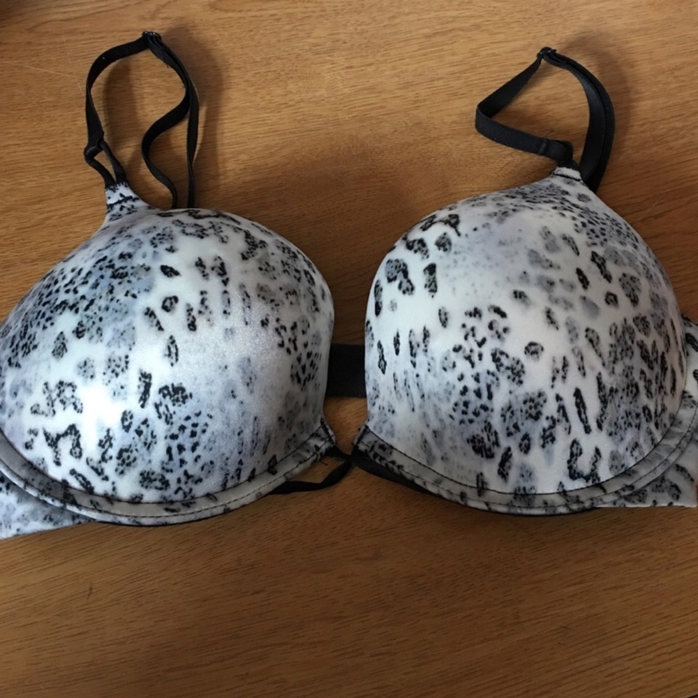 Victoria's Secret bombshell bra