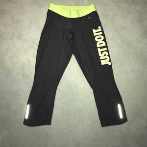 FINAL PRICE Nike Dri-Fit Cropped Leggings