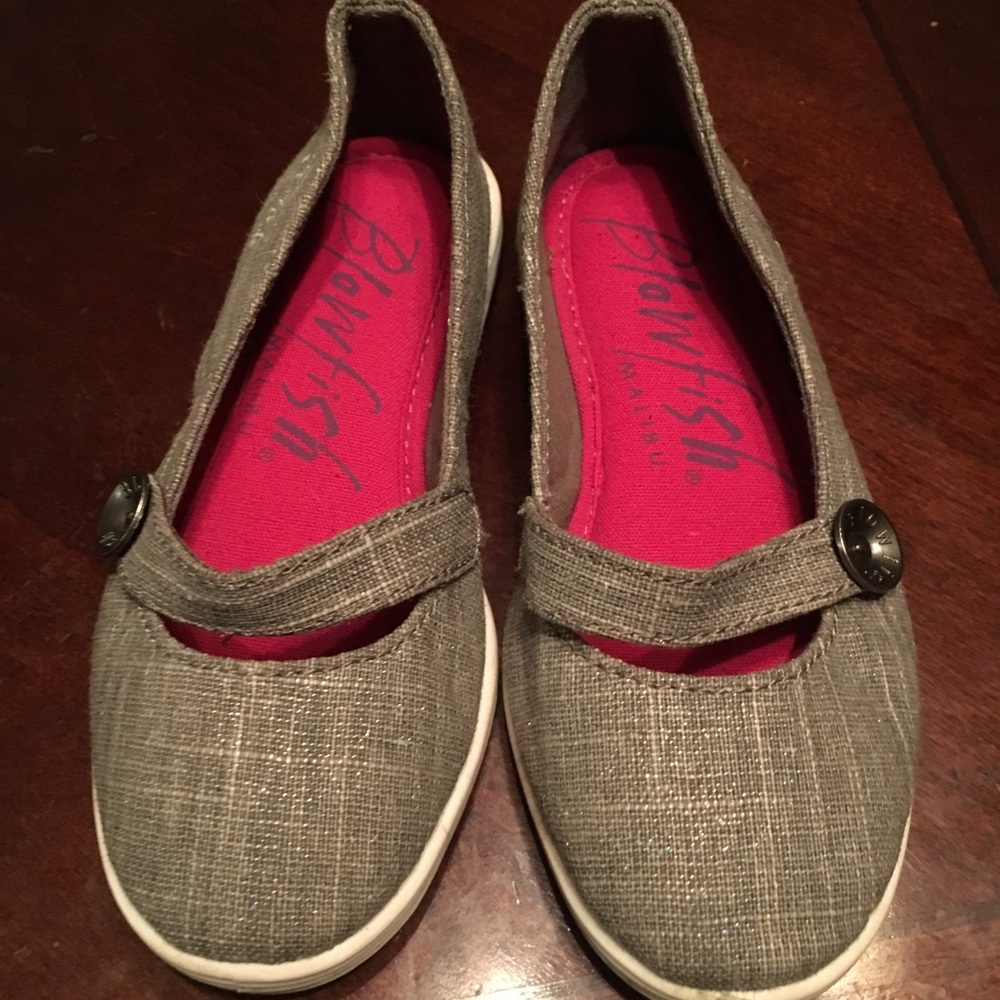 Girls blowfish slip on size 11
