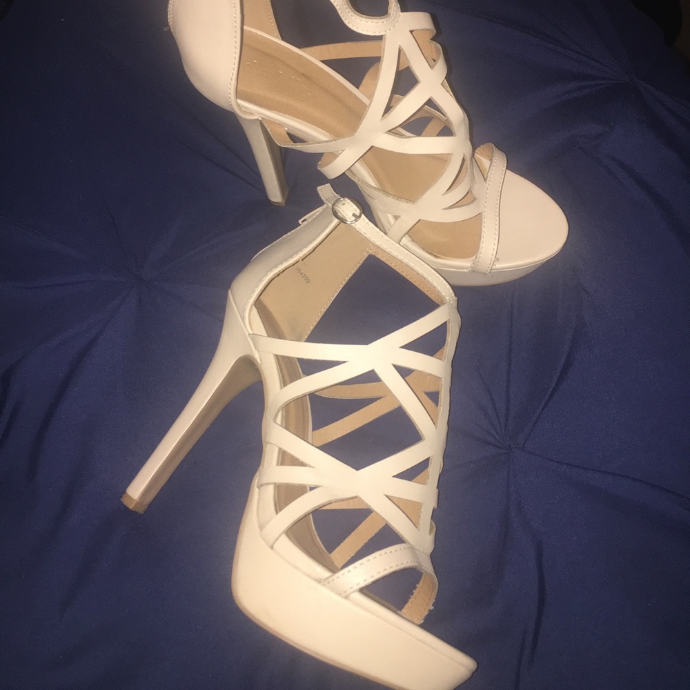 Cream Charlotte Russe 5 inch stiletto heels