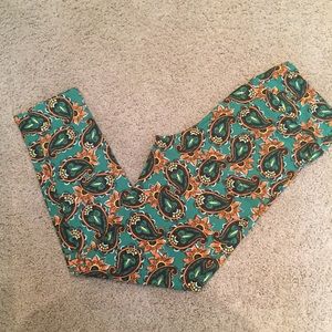 Paisley Leggings!!