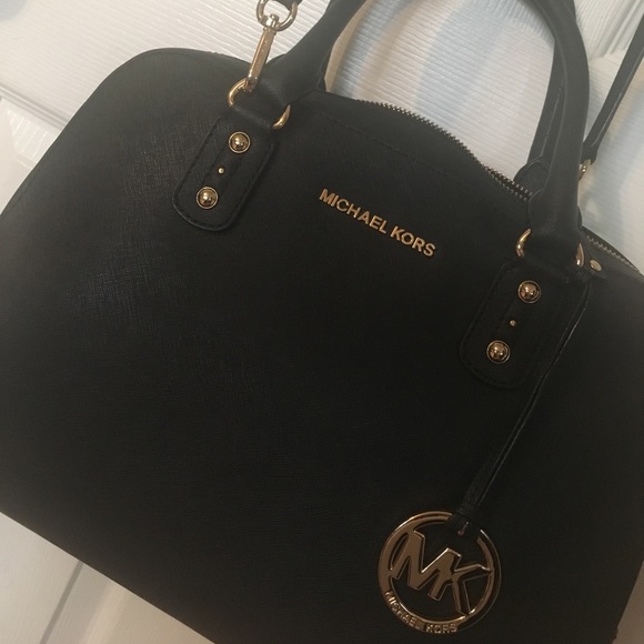 Michael Kors Handbags - 🌟FLASH SALE🌟 Aunthetic Michael Kors Black Bag
