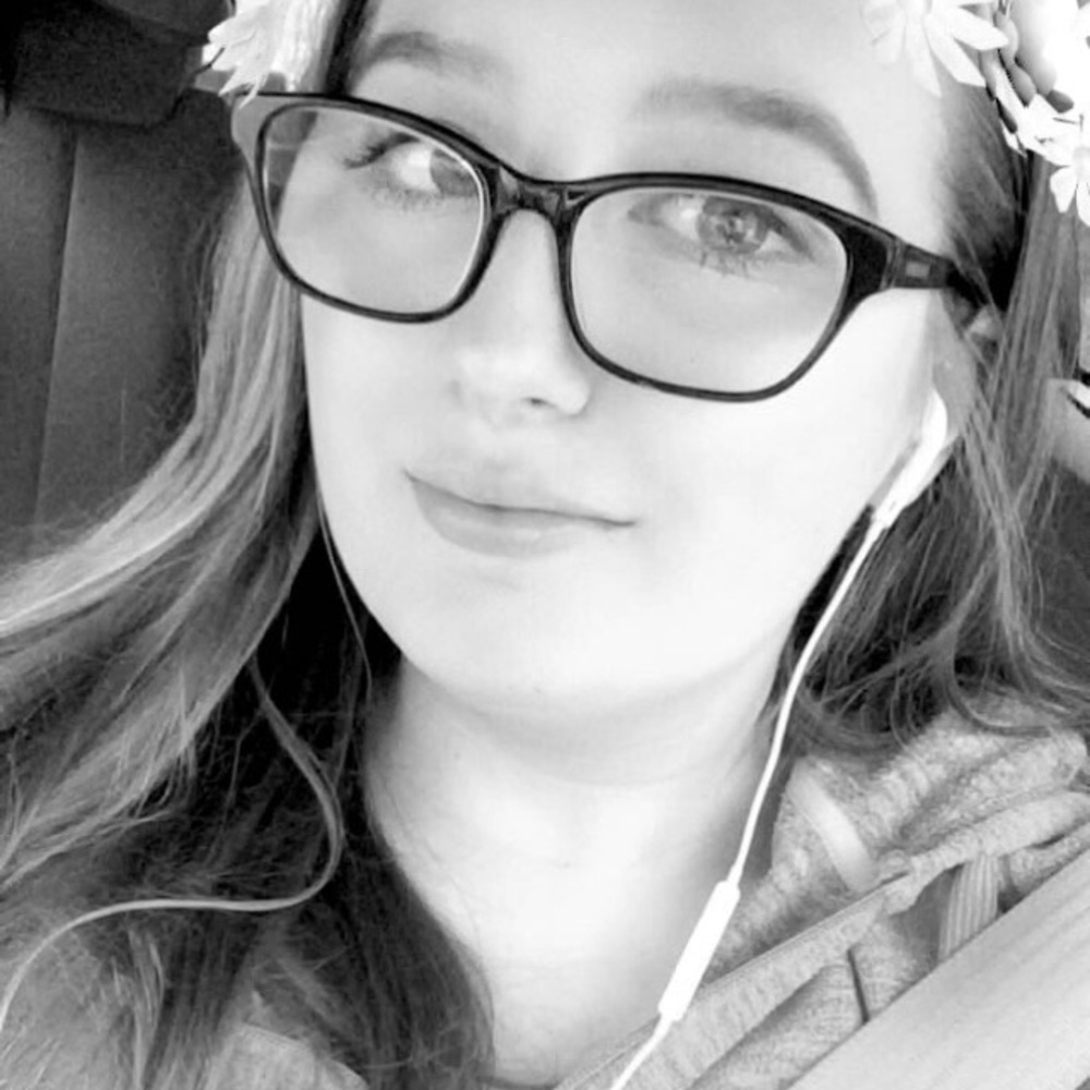 Meet your Posher, Katelyn