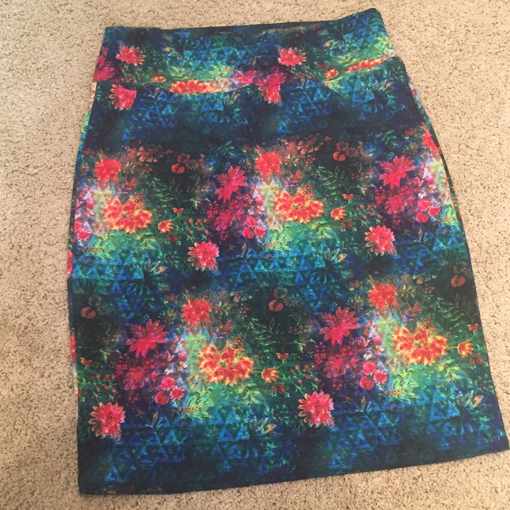 Stunning Multi Colored Cassie!!