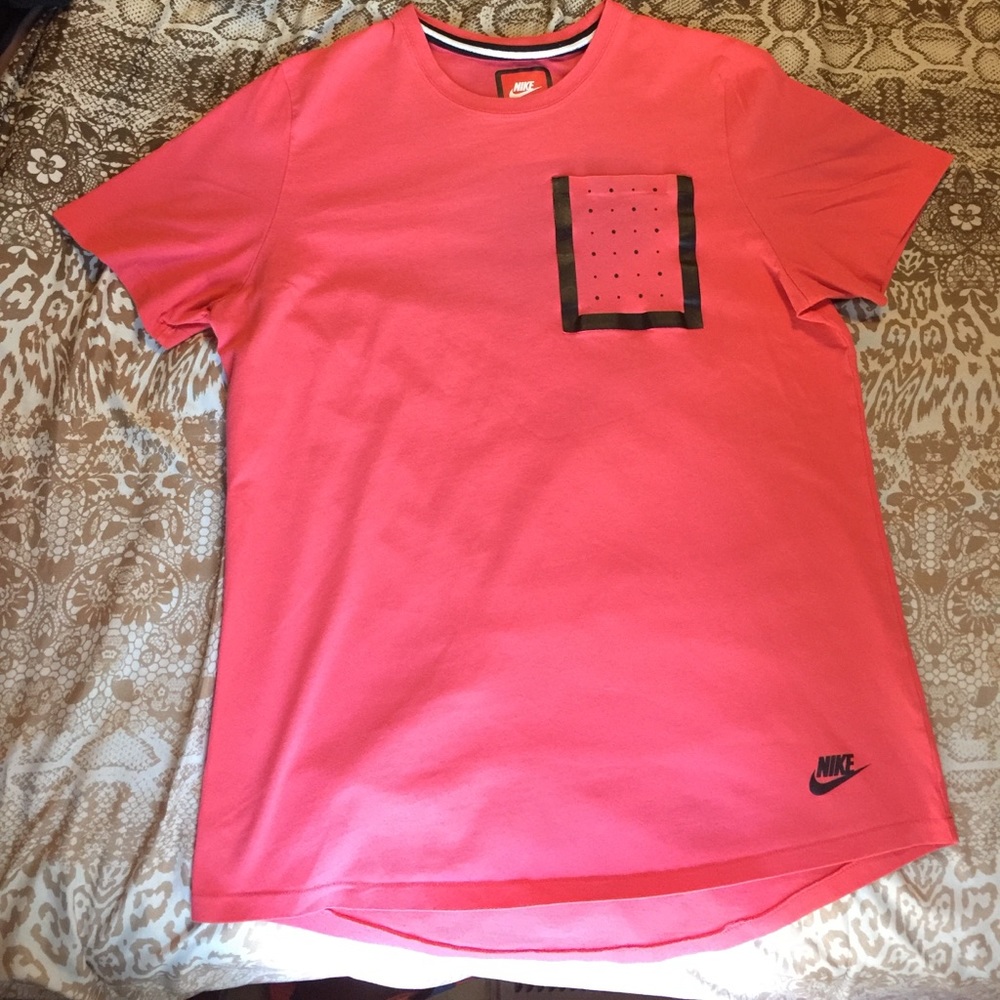 Nike Tech Fleece T-Shirt!!!