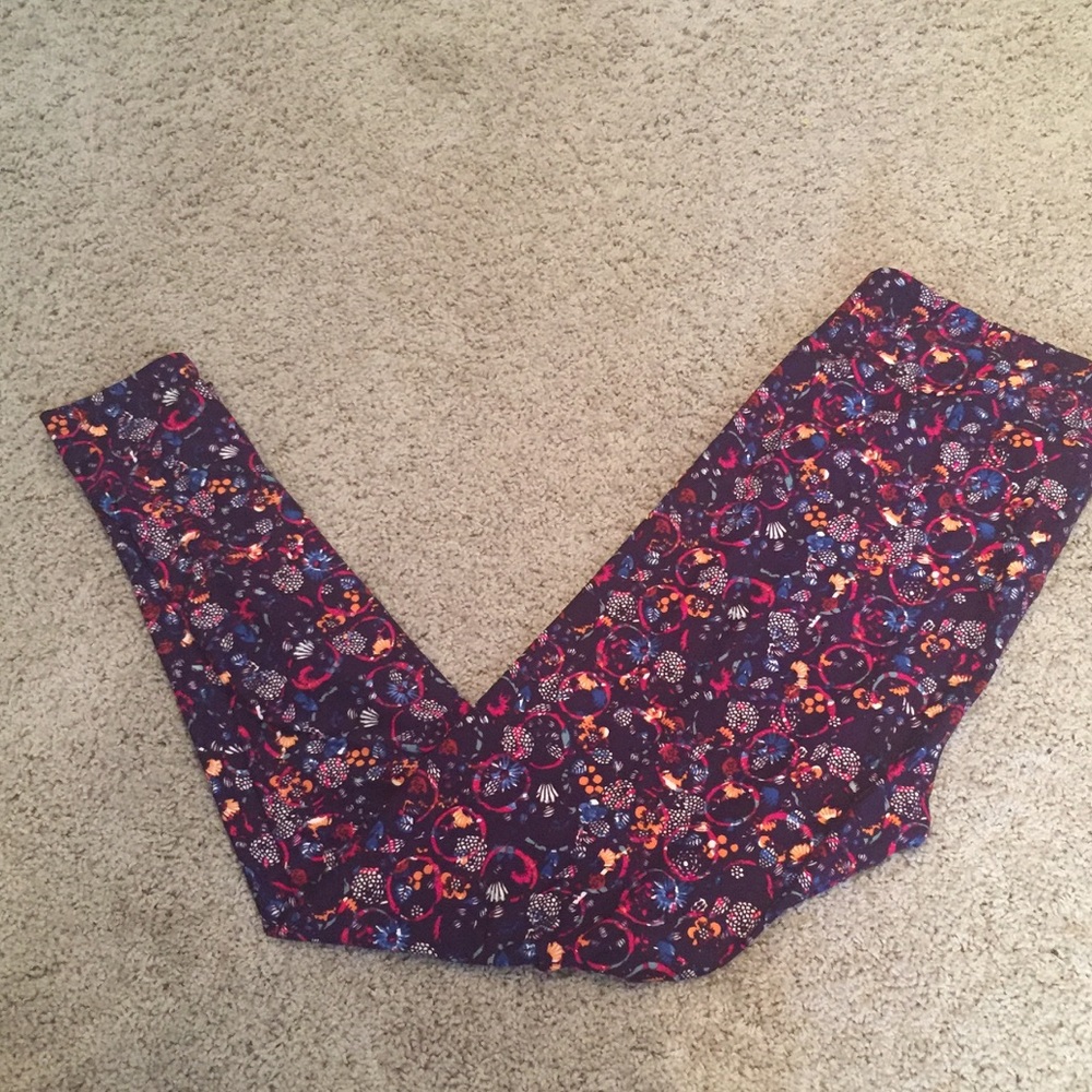 BNWOT TC Floral Leggings