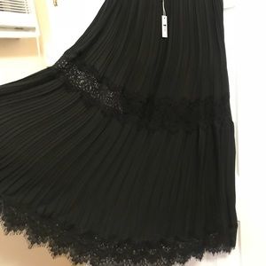 Max Studio- Chiffon skirt with floral trim- Black