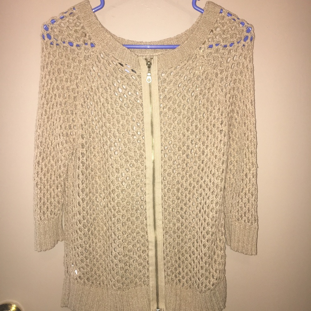Netted top