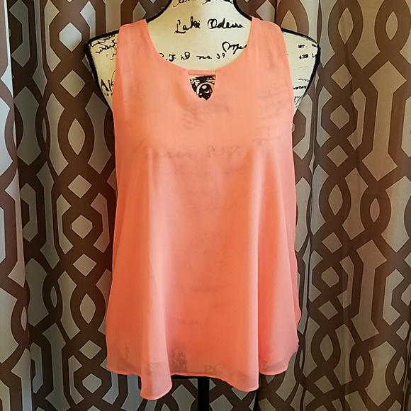em Tops - Coral Keyhole Racer Back Tank Top - L em Tops - Coral Keyhole Racer Back Tank Top - L