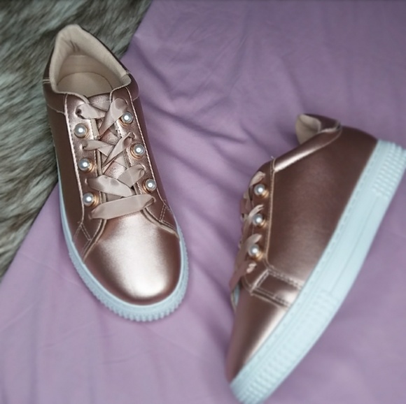 🆕//The Kelsey// Rose Gold lace up Sneaker - Picture 5 of 6