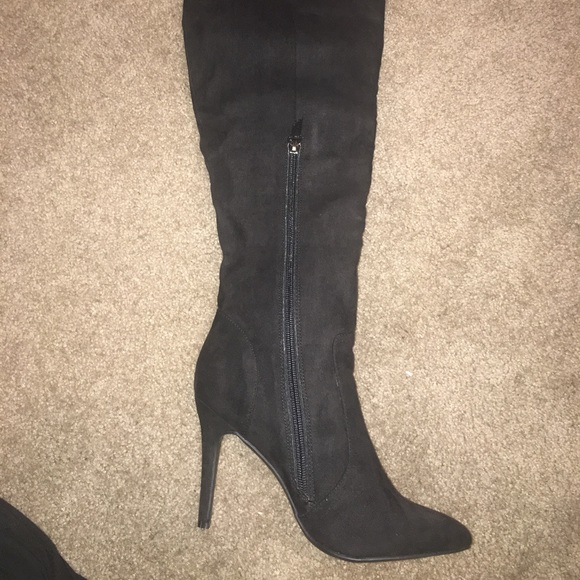 Brand new black over knee boots size 8.5 - Picture 2 of 8
