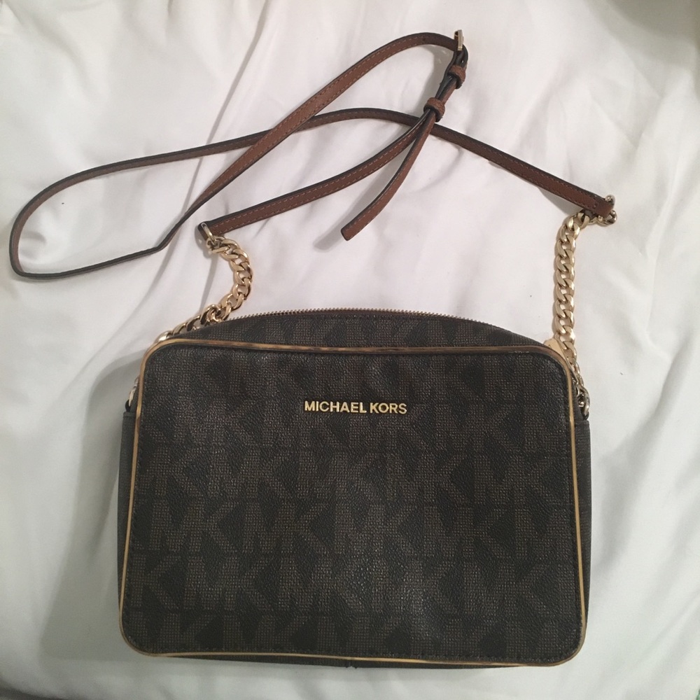 Michael Kors Jet Set purse