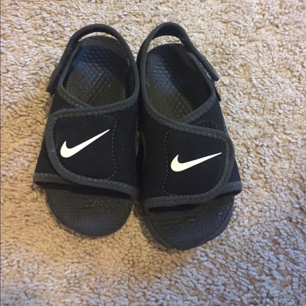 ❌SOLD❌ Toddler Nike Sandals