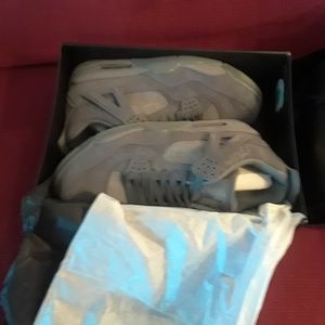 AIR JORDAN RETRO 4 PAWS