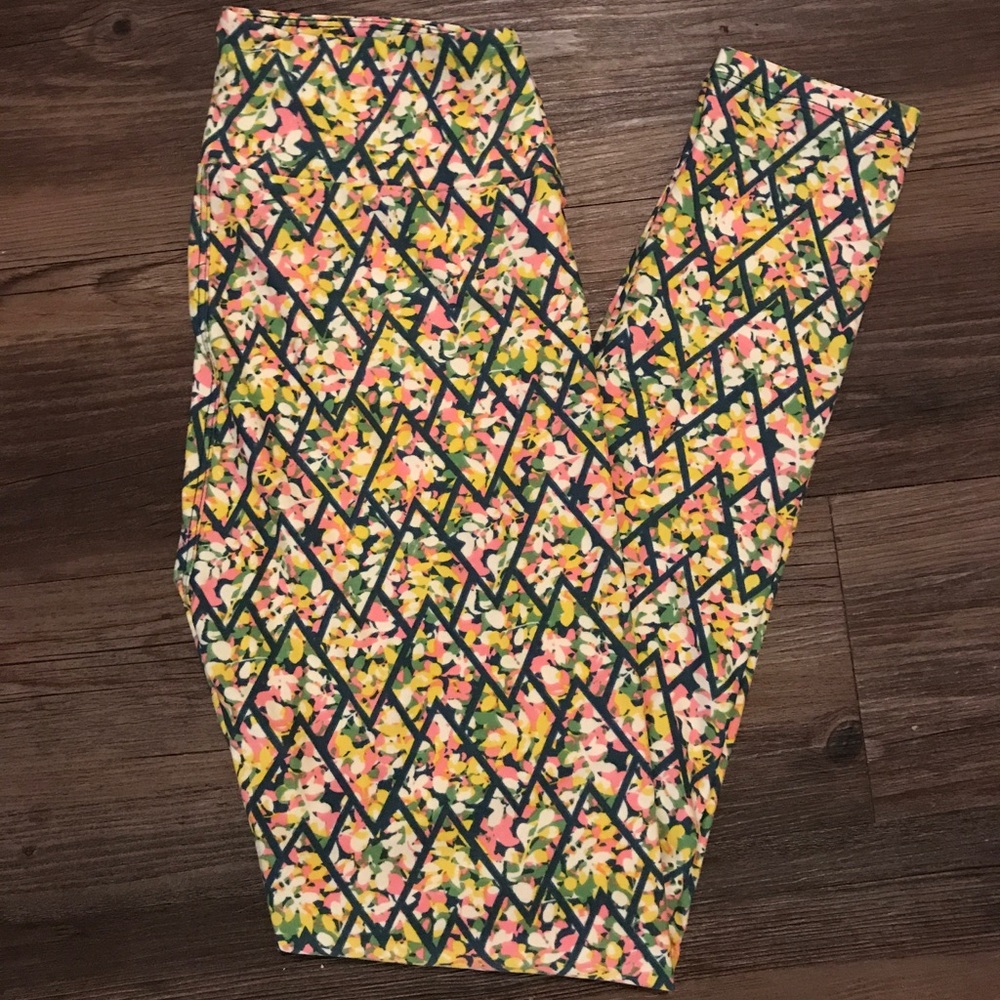 NWOT lularoe leggings. Never worn before!