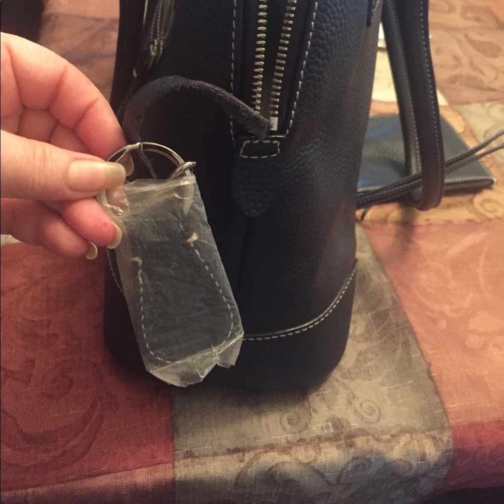 Dooney and bourke purse and wristlet large bag - Picture 5 of 7