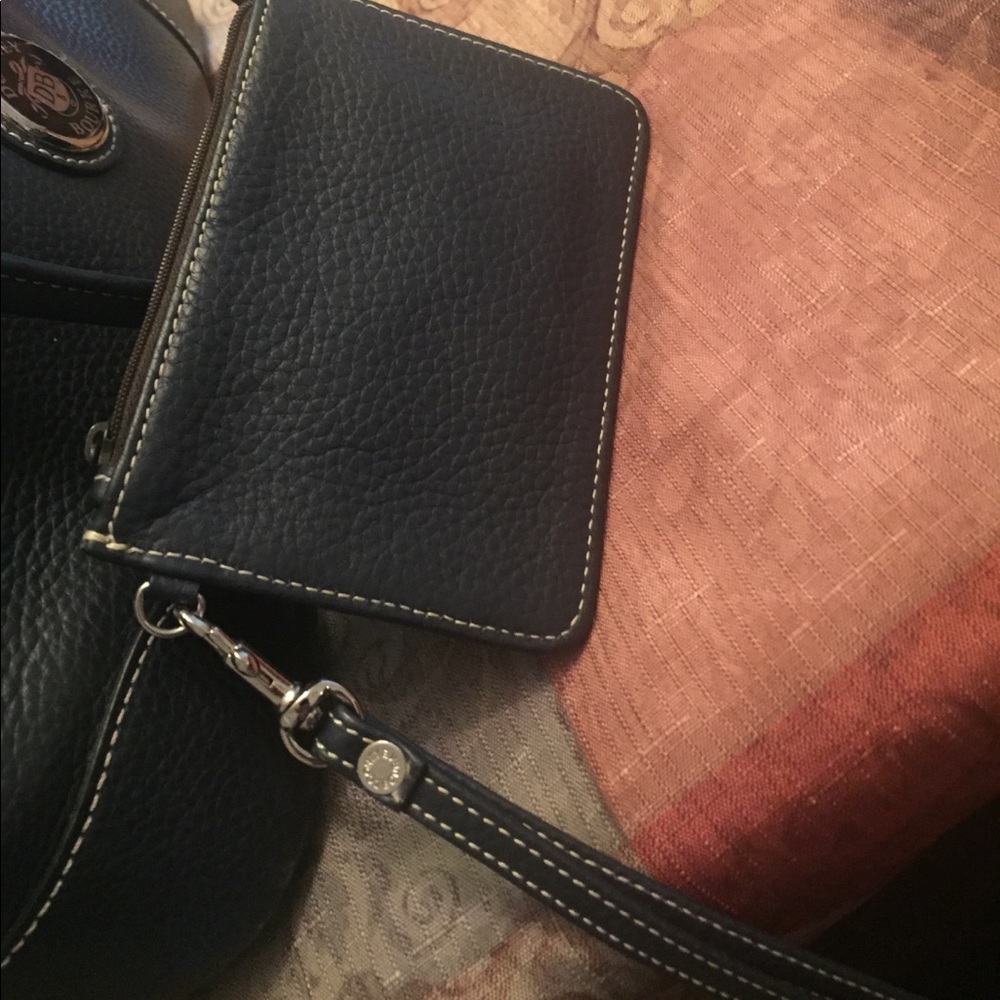 Dooney and bourke purse and wristlet large bag - Picture 6 of 7