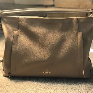 COACH Pebbled Leather Scout Hobo Light/Nude