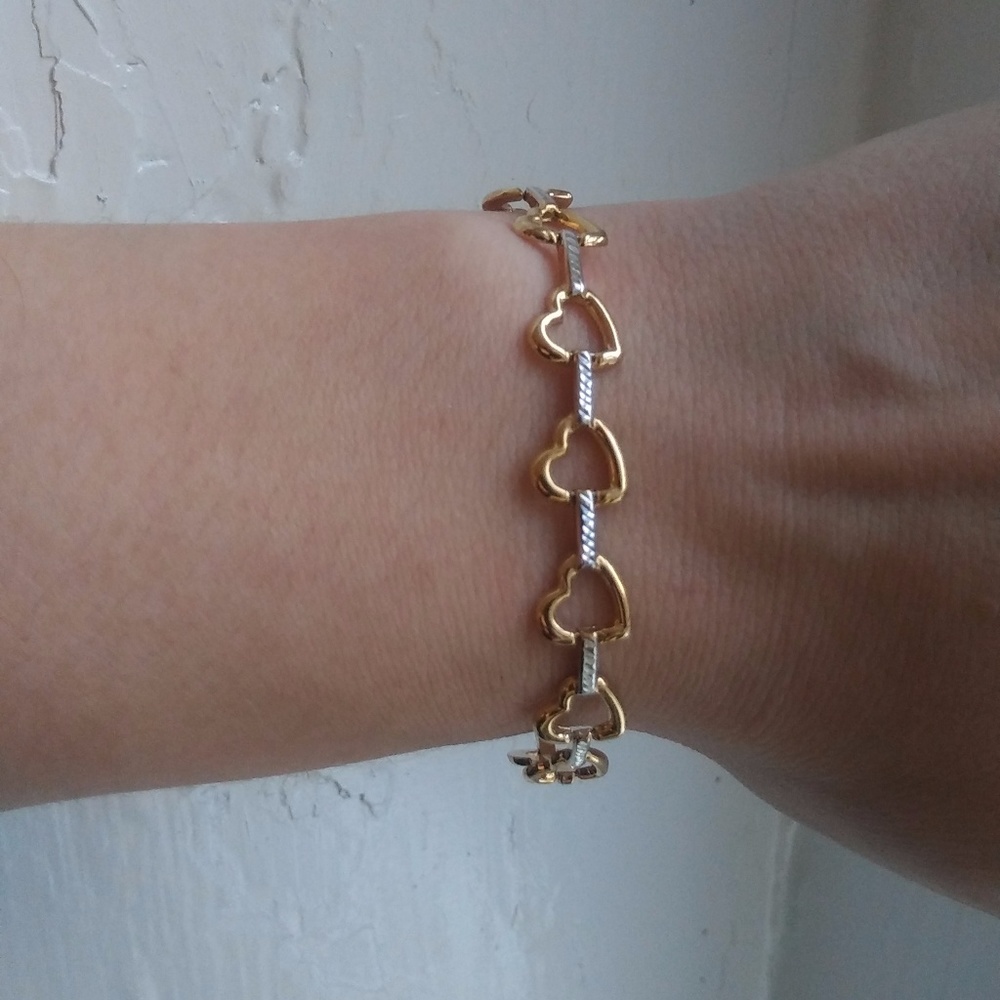 SOLD ADDITIONAL PHOTOS GL 10K hearts bracelet