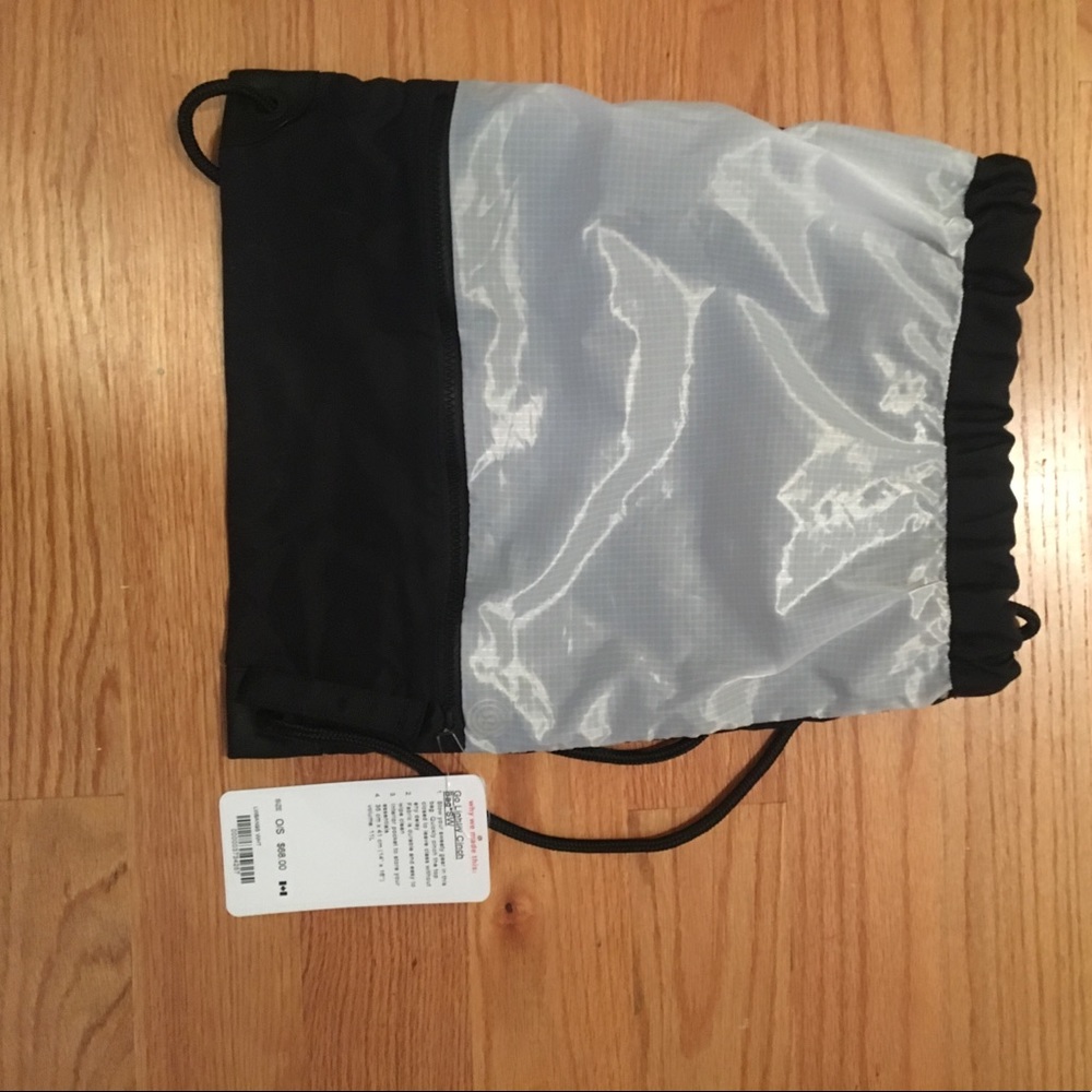 Lululemon Drawstring bag