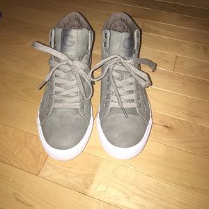G by guess sneakers