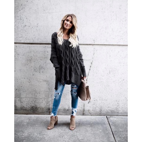 🆕Dark Olive Knit Sweater - Picture 8 of 8