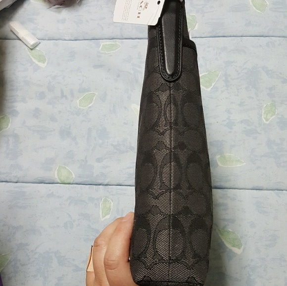 NWT Coach signature file bag crossbody in gray - Picture 3 of 6