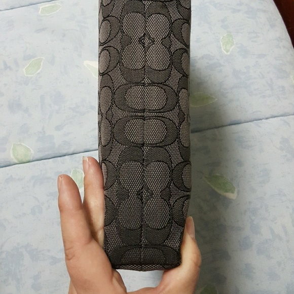 NWT Coach signature file bag crossbody in gray - Picture 4 of 6