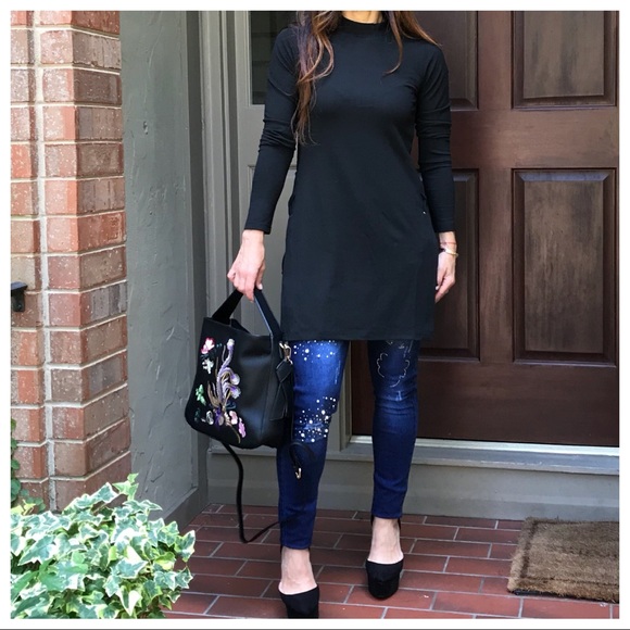 ✨LAST ONE ✨Paris lace up sides tunic - Picture 3 of 7