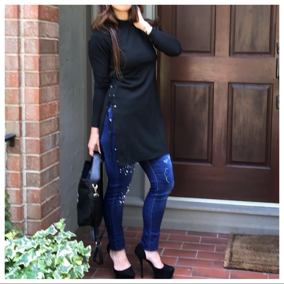 ✨LAST ONE ✨Paris lace up sides tunic - Picture 7 of 7