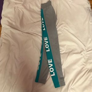 Gray workout legging